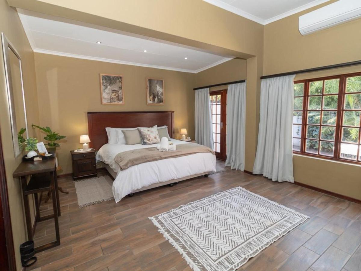 Unit 5, King Room